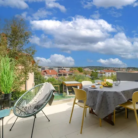 Family Friendly House With A Swimming Pool - 26941 Casa de Férias *